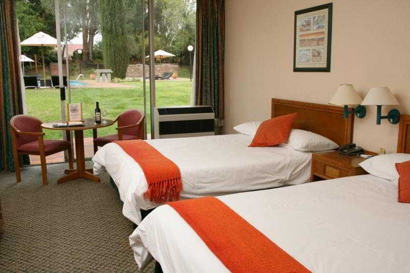 Oudtshoorn Inn Hotel Quarto foto